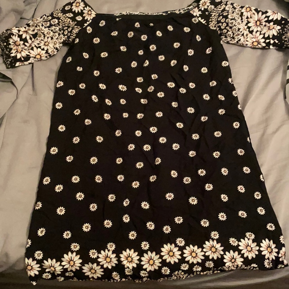 Black floral dress size small.